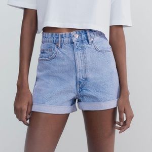 Zara mom fit denim shorts in light blue wash